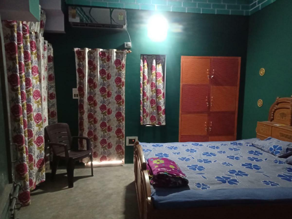Hostel Relax Homestay Gaya Ngoại thất bức ảnh