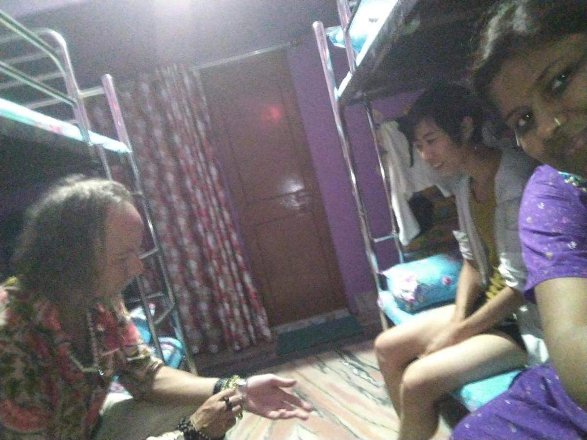 Hostel Relax Homestay Gaya Ngoại thất bức ảnh